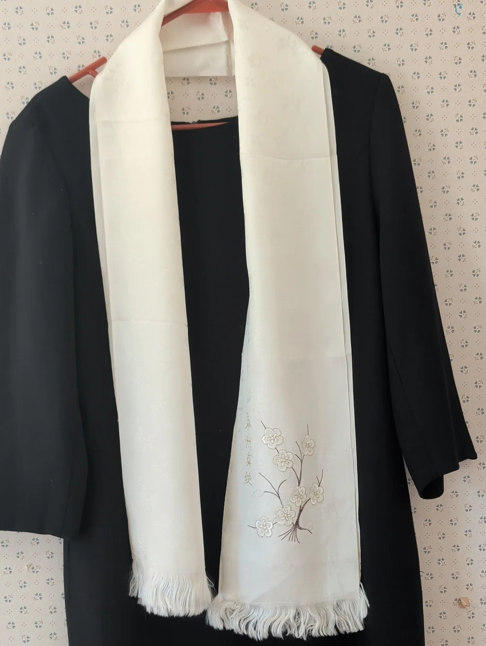 Embroidered Ivory Silk Scarf Floral Motif Fringe Minister Asian Inspired